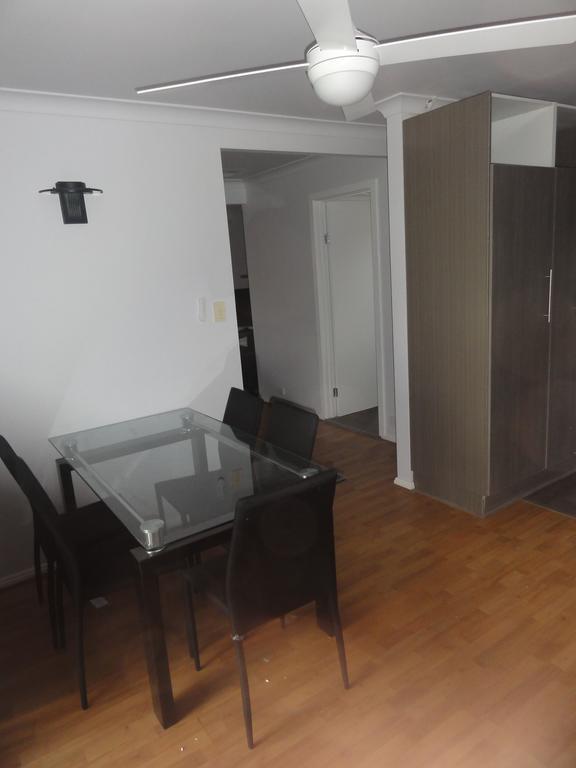 Prime Location & Spacious Аделаида Экстерьер фото